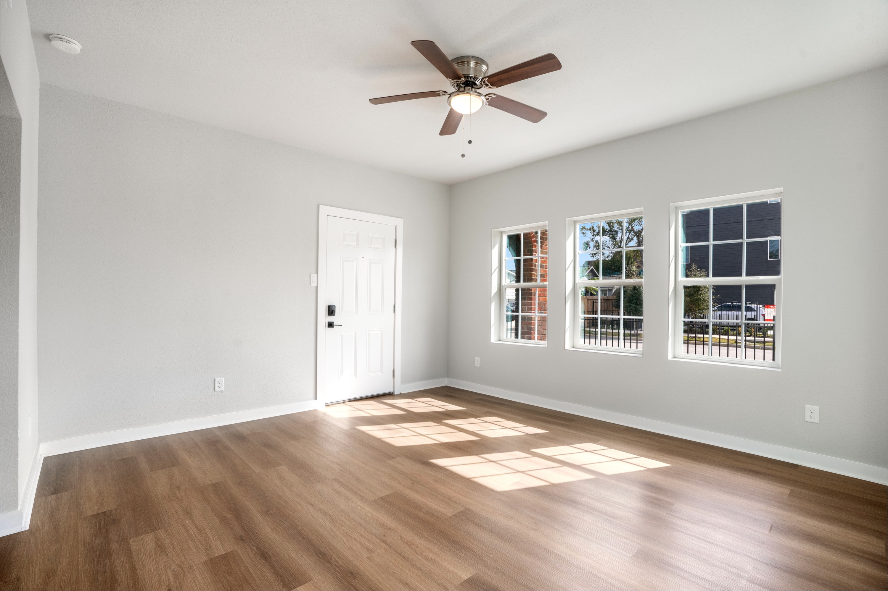 1115 Hogan Street - 2